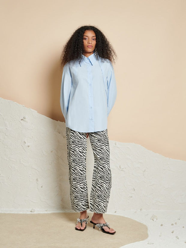 Nico Curved Seam Shirt